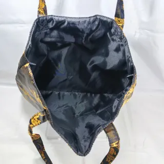 Borsetta orientale nera con draghi dorati