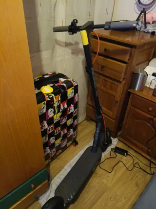 Patinete Xiaomi scooter 5 casi nuevo