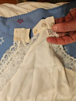 Atelier Mondial body in seta panna