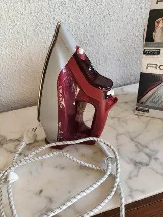 Plancha Rowenta sin usar