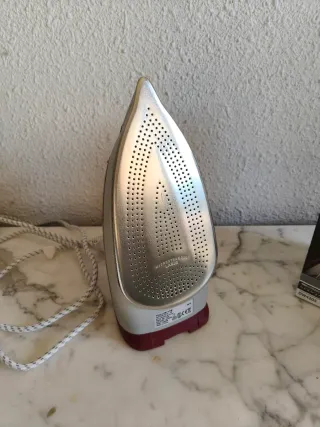 Plancha Rowenta sin usar