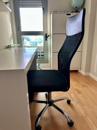 Silla de escritorio negra