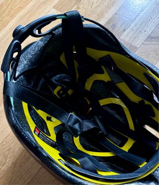 Casco Met Manta Mips