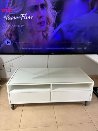 Mueble TV blanco con cristal