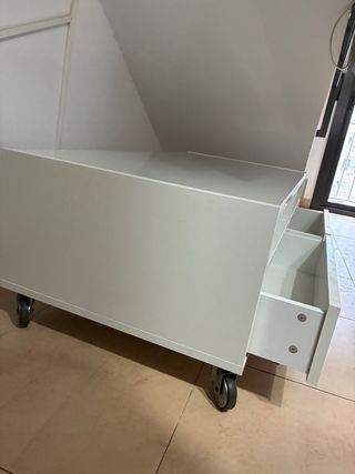 Mueble TV blanco con cristal