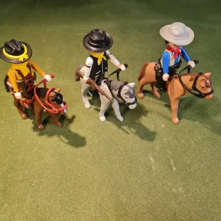 Playmobil Western - 3 figuras a caballo