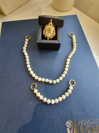 Collar y pulsera fallera nacarada letra B