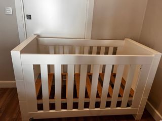 Cuna Nuvol blanca con colchón