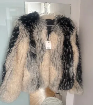 Abrigo ZARA pelo sintético Talla S