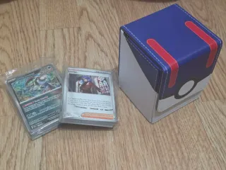 Caja de Mazos Super Ball Pokémon TCG
