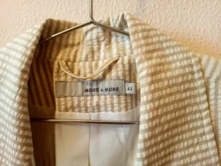 Chaqueta americana mujer beige a rayas