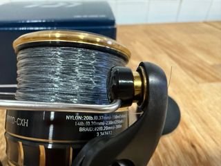 Carrete Daiwa BG SW 4000D-CXH