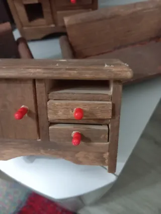 Piccoli mobili vintage in legno