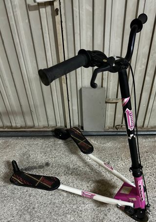 Patinete 3 ruedas rosa y negro