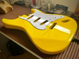 Cuerpo STRATOCASTER GY