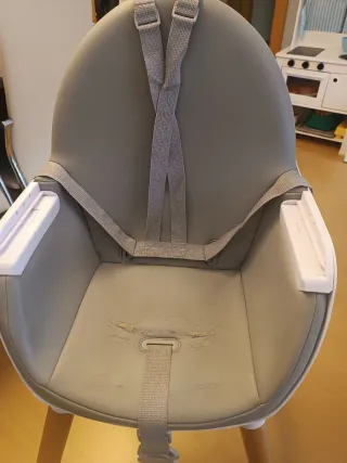 Trona bebé gris y madera