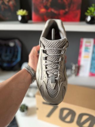 Adidas Yeezy 700 Static