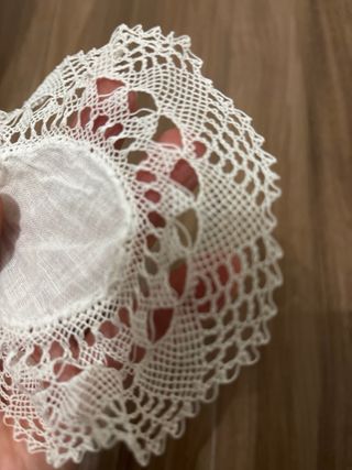 Centro in lino fatto a mano