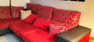 Sofá moderno cheslong negro y rojo
