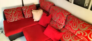 Sofá moderno cheslong negro y rojo