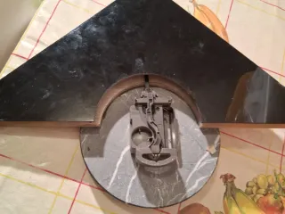 Orologio da parete in marmo