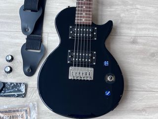 Guitarra Eléctrica Epiphone Les Paul 3/4 Negra