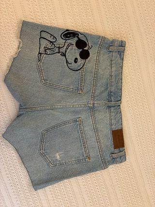 Shorts vaqueros Zara Snoopy