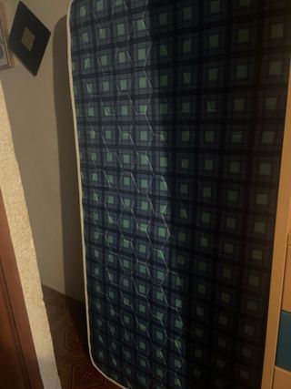 Cajoneras de madera y plástico