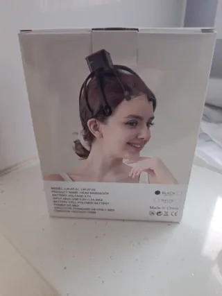 Masajeador de cabeza funciona co batería.