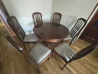 Mesa redonda madera con 6 sillas