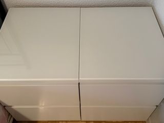 2 Comodini con 2 Ripiani in Vetro