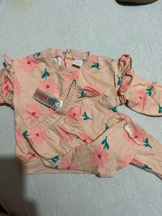 Conjunto bebé niña flores