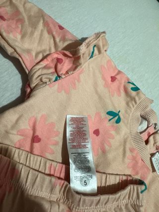 Conjunto bebé niña flores