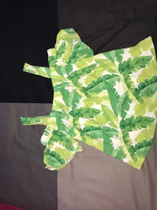 Top Hombros Caídos Estampado Selva Talla:10 años