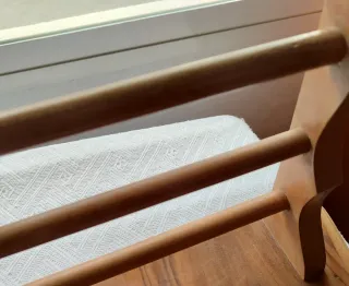 Perchero de madera con 4 colgadores