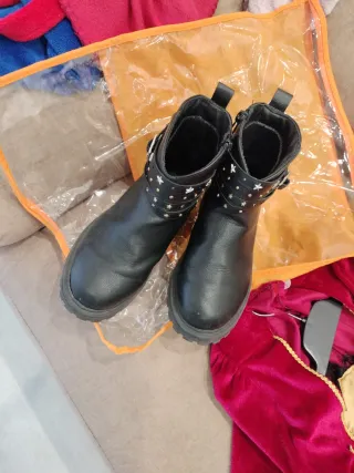 Disfraz Pirata Niña con Botas y Accesorios