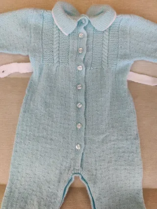 Pelele y patucos hechos a mano azul 3-6 m