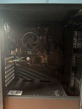 Ordenador sobremesa sin gráfica