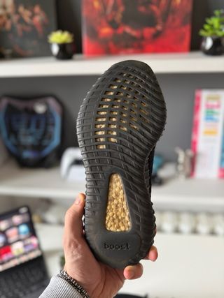 Adidas Yeezy 350 V2 Oreo