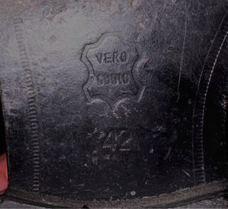 Zapatos de cuero Victorio & Lucchino Negros