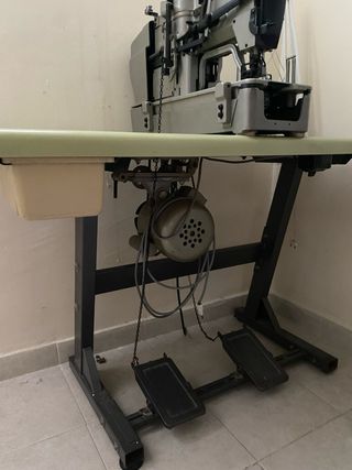 Máquina Ojales Industrial Juki