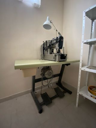 Máquina Ojales Industrial Juki