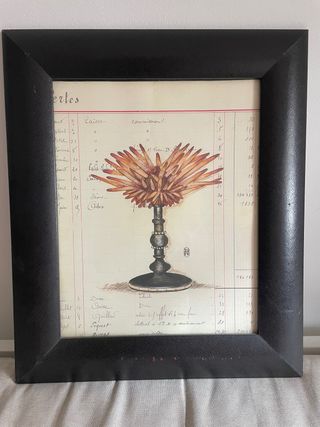 Cuadro con marco de madera y papel