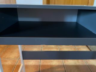 Escritorio moderno gris y blanco