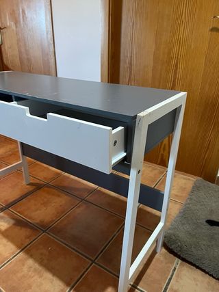 Escritorio moderno gris y blanco