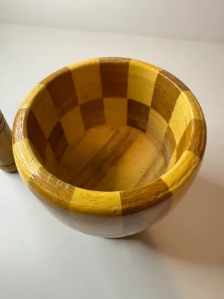 Mortaio e pestello in legno