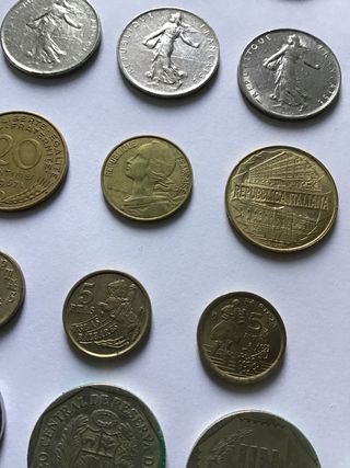 Lote 100 Monedas Extranjeras Antiguas EUROPA/LATAM