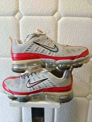Nike Air VaporMax 360 Zapatillas Grises y Rojas