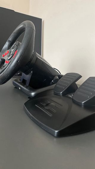 Volante y Pedales para Videojuegos