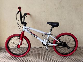 Bicicleta BMX Monty Blanca y Roja
